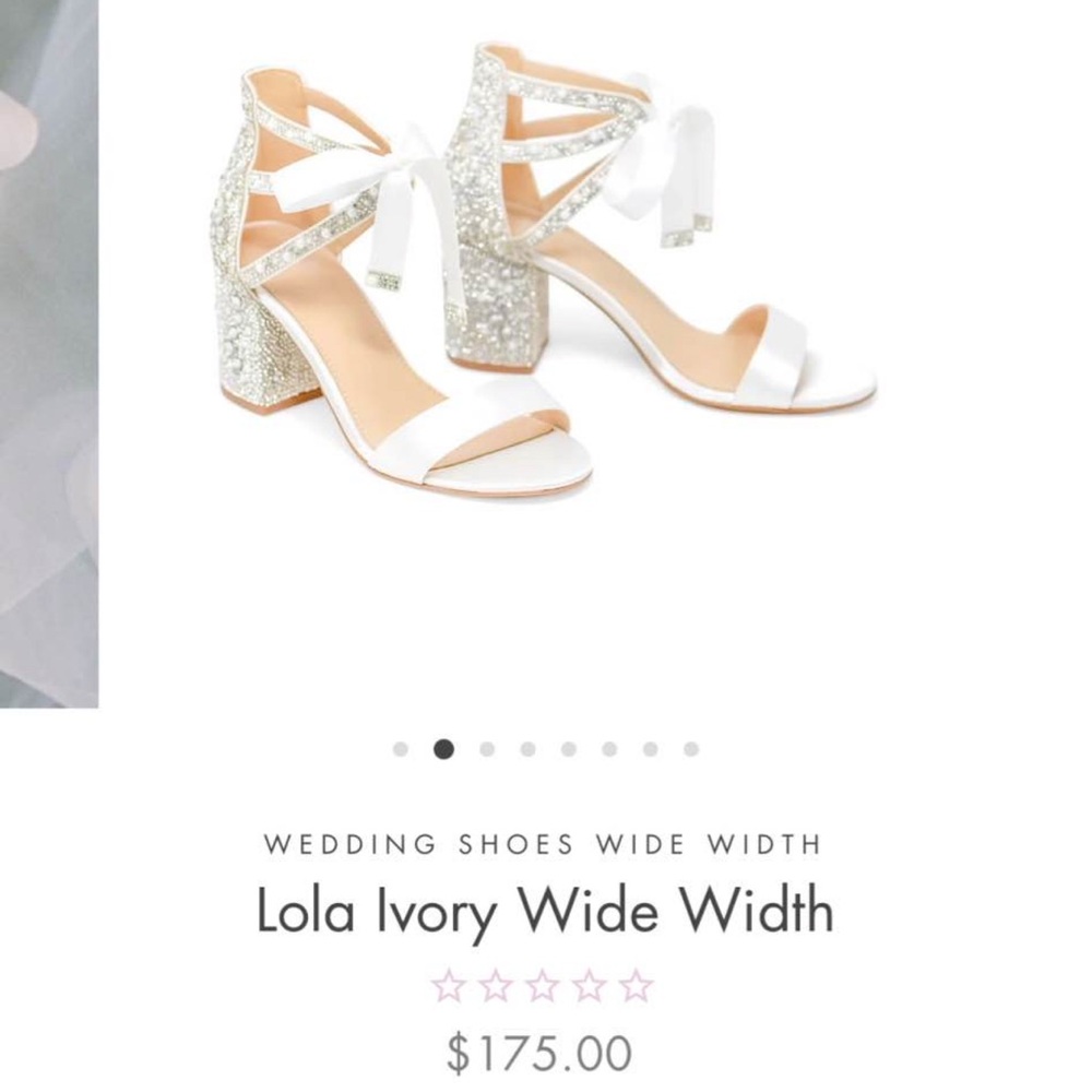 Kate Whitcomb brand new in box Lola ivory shoe in 8.5 wide width.